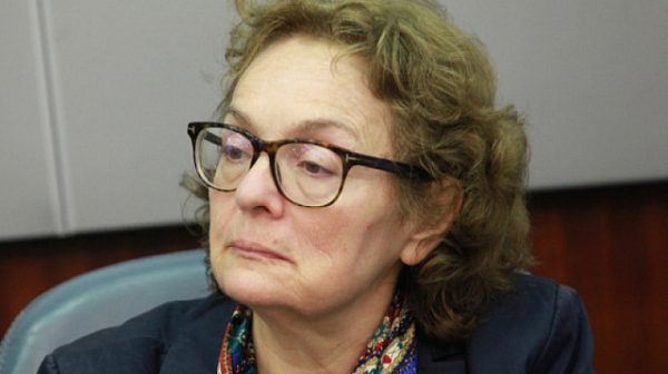 Румяна Коларова: Смешно е с електорални джуджета да сe прави голяма коалиция