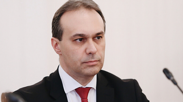 Габровски номинира бивш военен министър на ”Продължаваме промяната” за поста в МВнР?