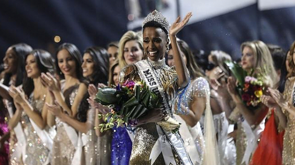 Зози-бини Тунзи от Южна Африка спечели титлата ”Мис Вселена” 2019