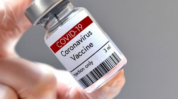 Мъж бе ваксиниран 10 пъти за един ден срещу COVID-19?