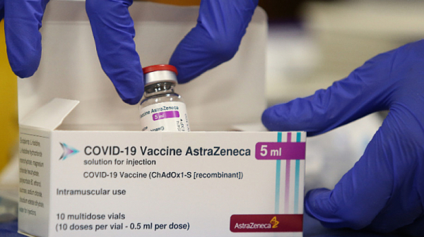 ЕМА даде на заден: Има връзка между ваксината на AstraZeneca и тромбозата