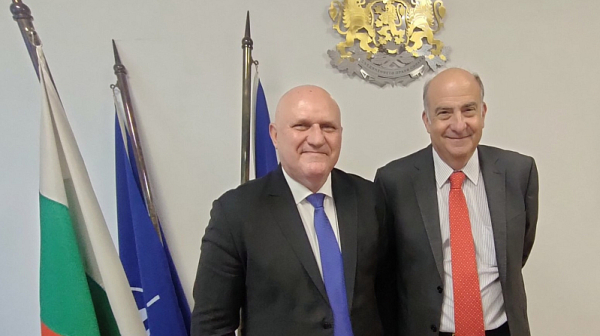 Министър Цоков и посланик Мертен се договориха двете страни да задълбочат сътрудничеството си във висшето образование