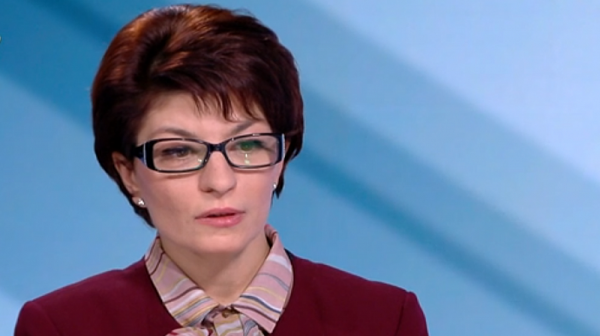 Десислава Атанасова: Лесно постижимо е Борисов да си подаде оставката, само БСП и ДПС да гласуват за свикване на ВНС