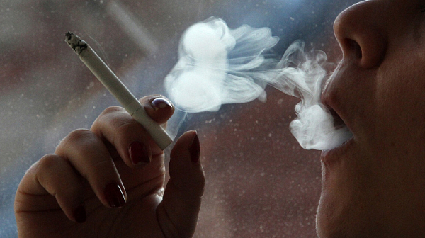 Възрастните българи пушат най-много цигари в целия ЕС