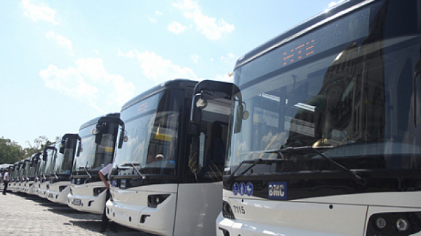 МРРБ ще инвестира над 100 млн. лв. за екоавтобуси в 40 български общини