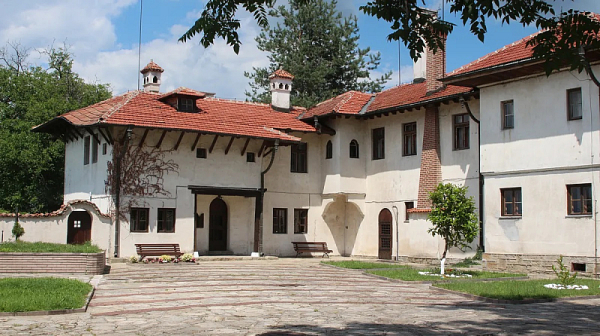 Царската вила в Баня: Спасението на цар Борис III от ревматизма