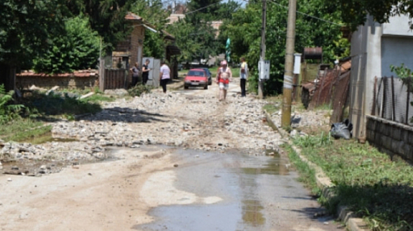 Непочистен канал на „Напоителни системи“ довел до бедствието в Горнооряховско