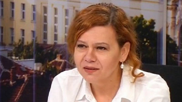 Соня Момчилова: Аман от оглупели мисирки с пожизнен статут на рупори