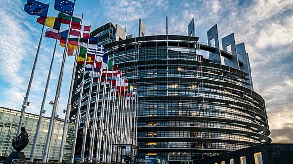 Европа в задънена улица: Провалът на сделката с Меркосур и световният ред на Тръмп