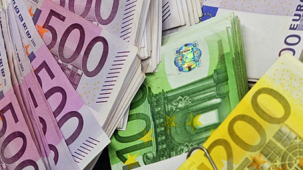 Вижте какъв ще е курсът на еврото за ЧНГ 2026 – 1.95583