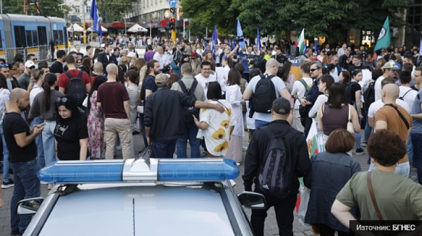 „Мотивация? Няма!!!“ – Младите медици отново на протест