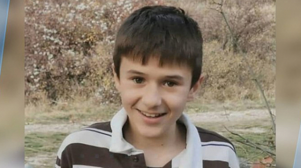 Водолази не откриват 12-годишния Александър, който е в неизвестност от петък