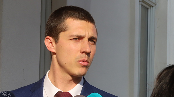 М. Иванов за отстраняването на Минчев: Т. Йорданов стана и обиколи да види как депутатите му са гласували