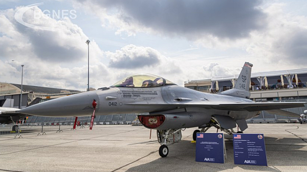 Нидерландия възнамерява да осигури на Украйна американски изтребители F-16 тази есен