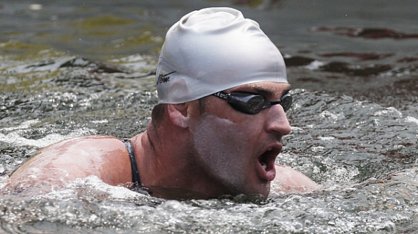 Петър Стойчев получи награда в Ню Йорк за принос към маратонското плуване
