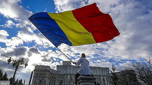 Крах на коалицията в Букурещ: Парламентът гласува вот на недоверие на кабинета „Боложан“