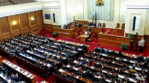 Осъдиха държавата да плати близо 565 000 лв. за противоконституционен закон и бездействието на парламента по него