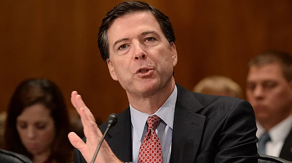 Бившият директор на ФБР се предаде заради обвинение в заплаха срещу Тръмп