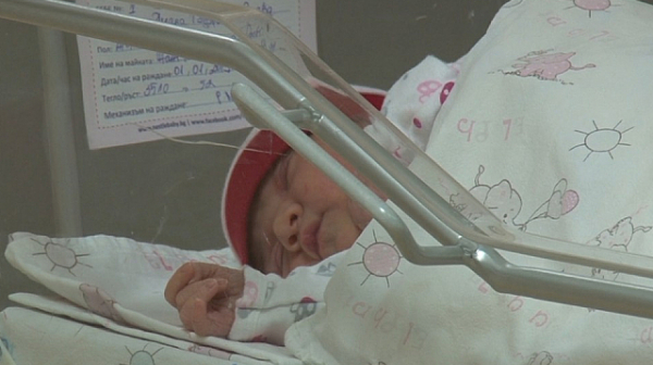 Майка в кома роди близнаци, бащата почина от коронавирус