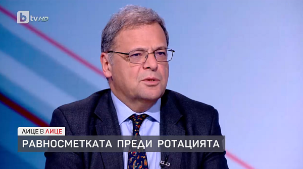 Юлиян Попов: Важният подход е, че защитата на Черноморието няма да се разреши с един закон и една забрана