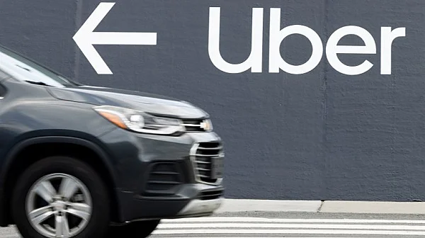 CES 2026: Uber и NVIDIA обещаха 100,000 роботаксита по пътищата до 2027