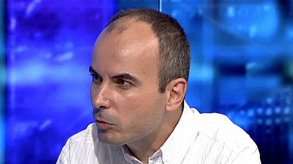 УНСС върна уволнения заради Борисов доцент
