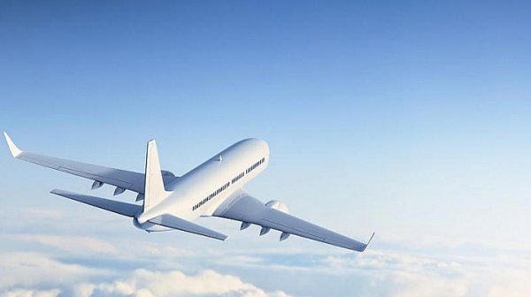 418 загинали в авиационни катастрофи през 2025 г., рискът за пътниците остава исторически нисък