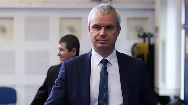 Костадин Костадинов поиска оставката на правителството