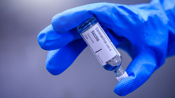 Европейската агенция по лекарствата решава за ваксината на ”Moderna”