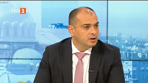 Филип Попов: Изходът от политическата криза и предстоящите изпитания е редовен кабинет
