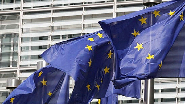 Брюксел доволен от предложението за край на “златните паспорти”