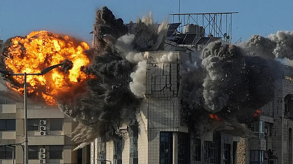 Речта на Тръмп за войната в Иран: Ще ги върна в каменната ера