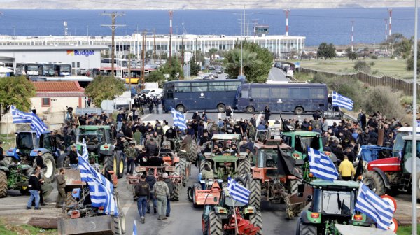 Гръцките фермери отказват преговори с правителството