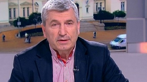 Илиян Василев: ГЕРБ в режим кризисен пиар - и спасението на редник Борисов