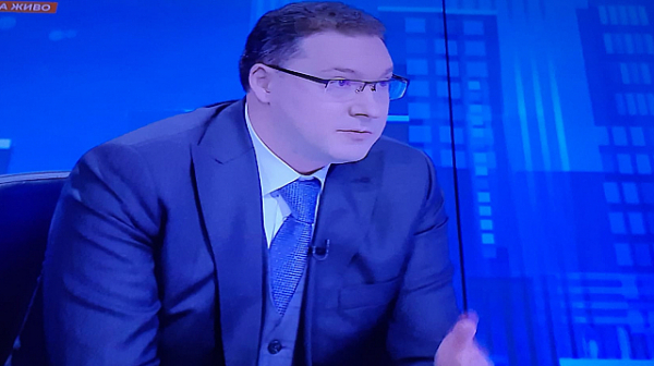 Даниел Митов увърта: Политически партии не могат да сменят главен прокурор