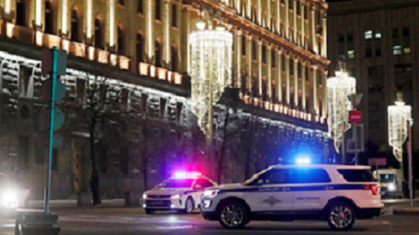 Трима убити при стрелба в централата на тайните служби в центъра на Москва /обновена/