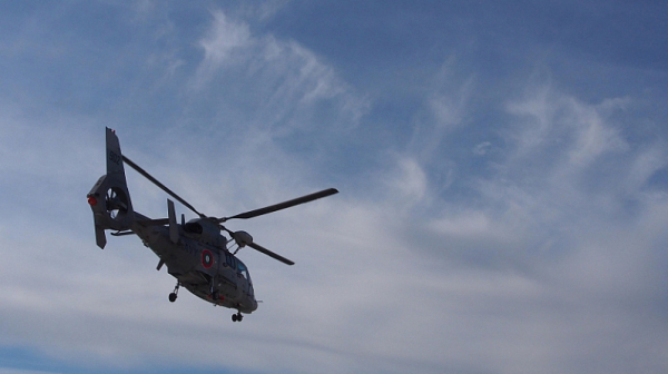 Военен хеликоптер кръжи над Смолян. Какво се случва?