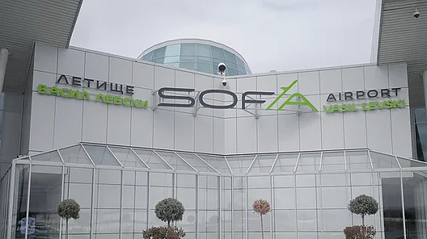 Летище „Васил Левски“ въвежда дезинфекция на обувките на пътниците