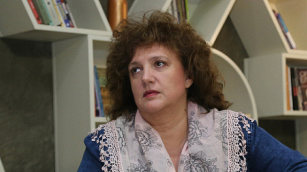 Весислава Танчева: Коалиция ”Газпром” свали кабинета и ни бутна към изборите