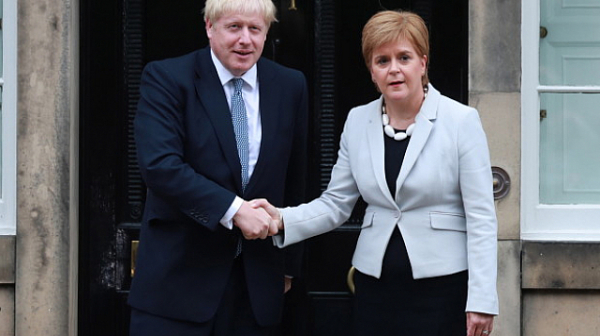 Джонсън пази Обединеното кралство: Без нов референдум за Шотландия