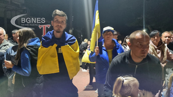 Украинските бежанци по морето на пореден протест