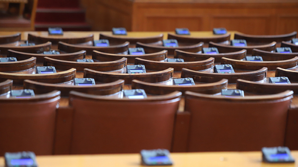 Единодушно: Депутатите приеха предложението на ИТН за промени в Изборния кодекс