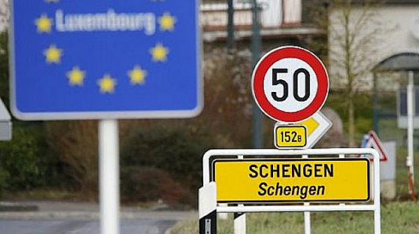 Румънски медии: Няма да има гласуване за членството на България и Румъния в Шенген