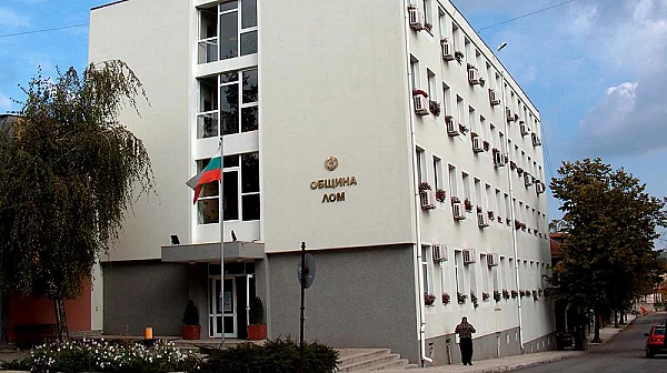 Заради спорен запис за предизборни машинации: Жители на Лом искат оставката на кмета