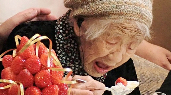 Японката Кане Танака става на 118 години днес