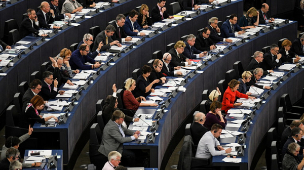 Втора камбана за глухи:Европарламентът ще призове страните от ЕС да приемат Истанбулската конвенция