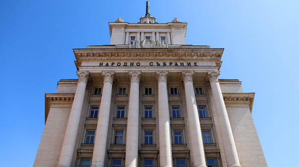 След оттеглянето на Бюджет 2026: Управляващите свикват извънреден Съвет