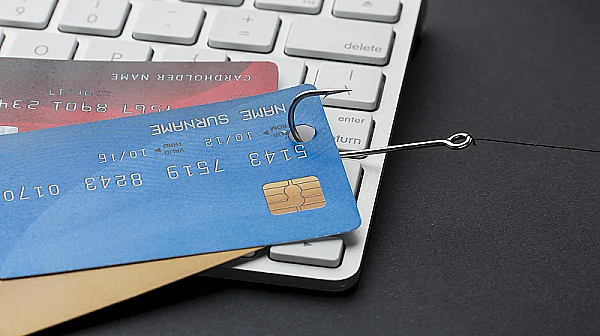 НАП предупреждава за фалшиви имейли за „възстановяване на данък“