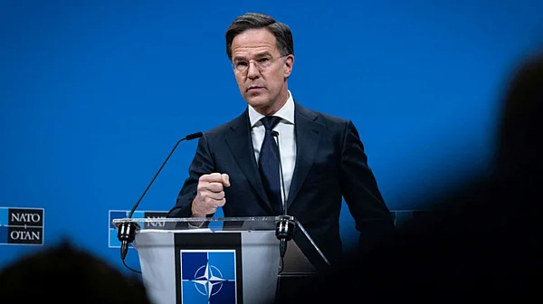 НАТО цели войната в Украйна да приключи справедливо и трайно