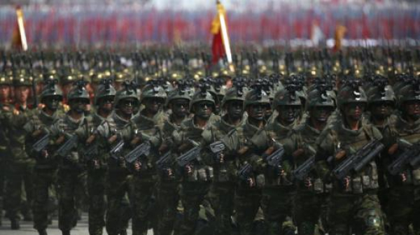 Ким изпраща хиляди военни строители и сапьори на Путин – какво иска в замяна?